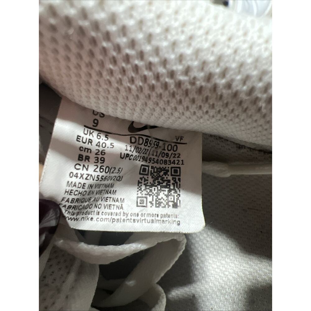 Nike Air Force 1 Triple White DD8959-100 Womens Size 9 - Picture 12 of 12